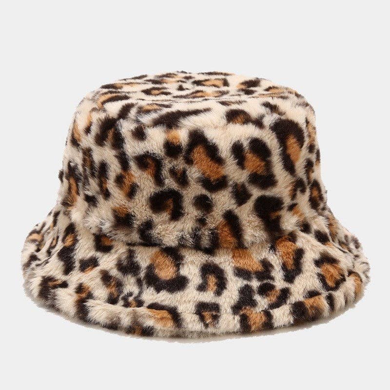 Warm Fleece Leopard Print Bucket Hat: CREAMY