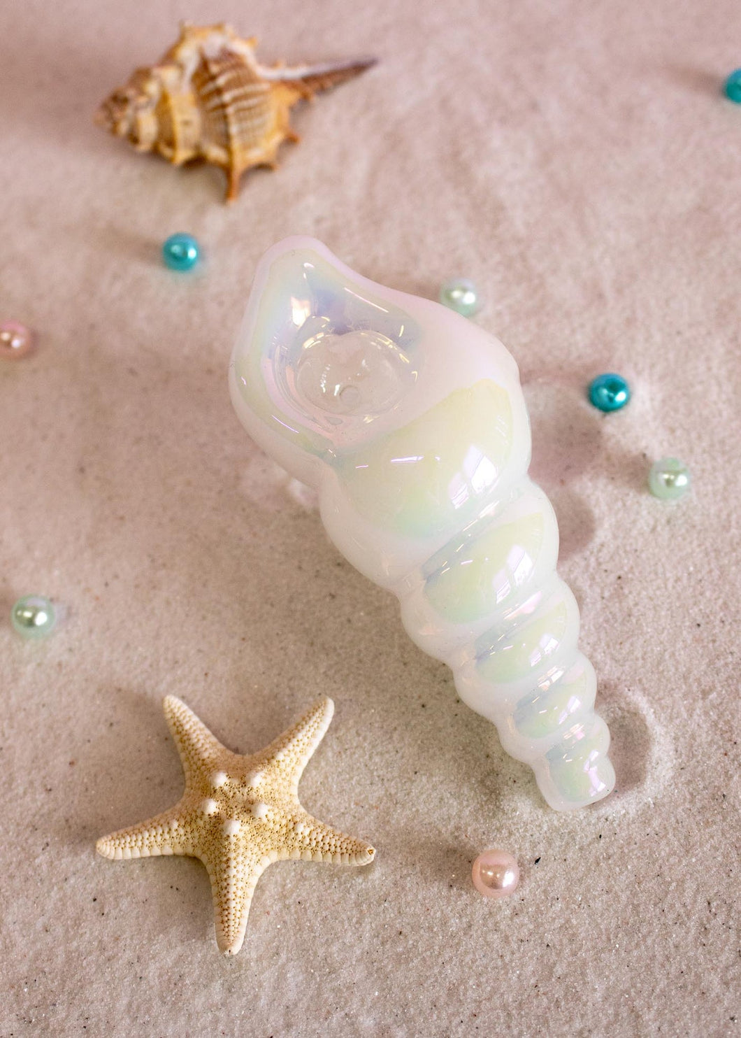 IRIDESCENT SEASHELL PIPE