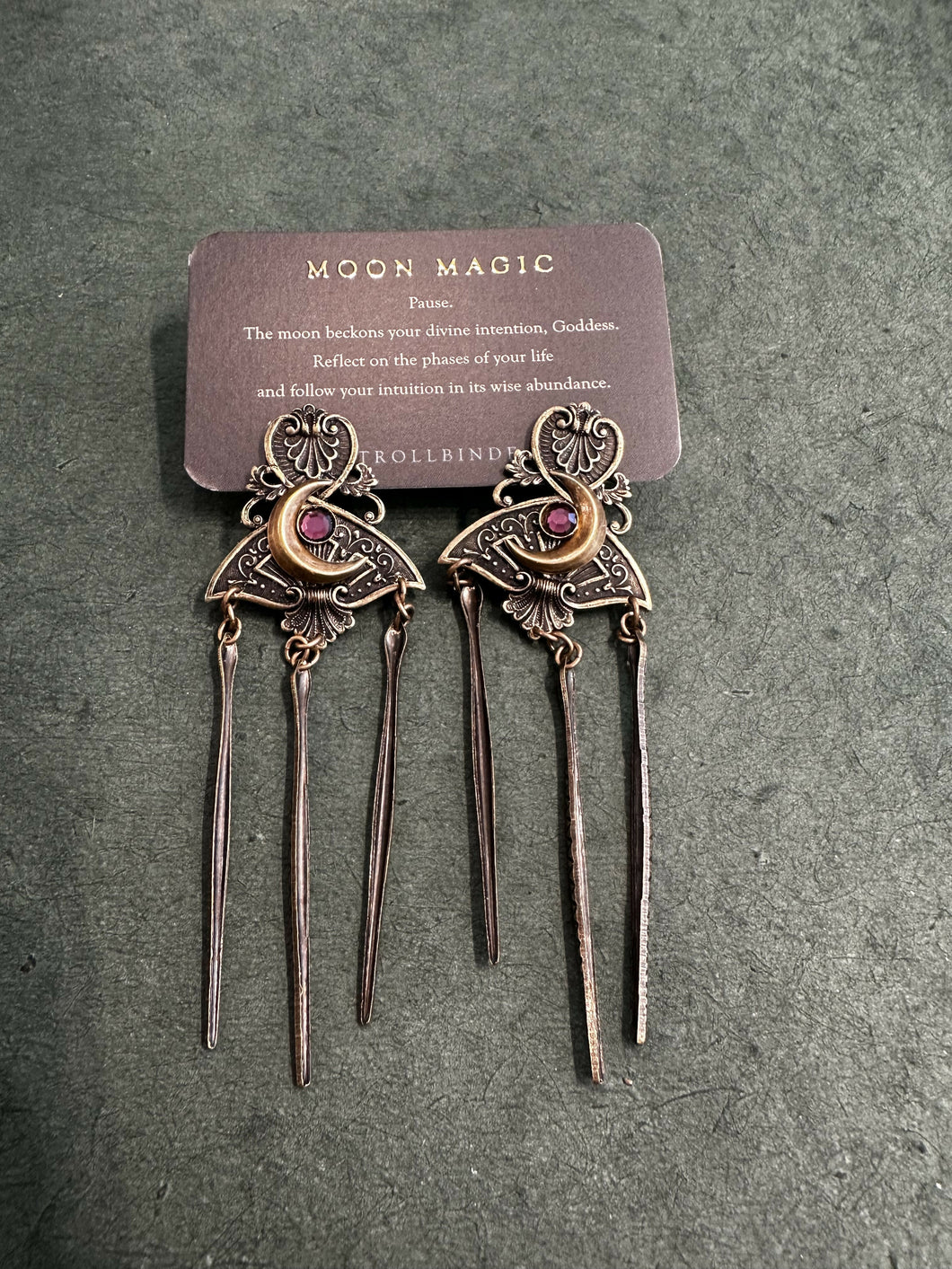 Hecate Fan Earrings (Purple)