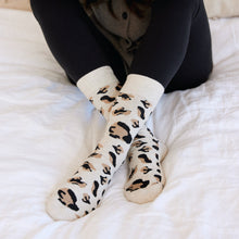 Load image into Gallery viewer, Socks That Protect Wildlife (Beige Leopard Print)