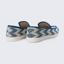 Load image into Gallery viewer, Eugenio arrow Indigo